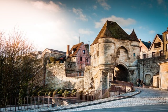 Rent and housing in france