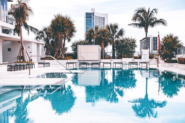 Moving to Miami 2